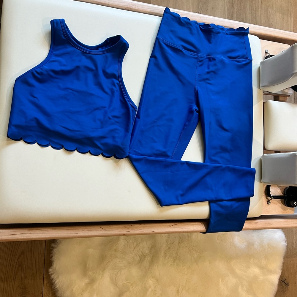 Aqua (Bloomingdales) Athletic Set XS